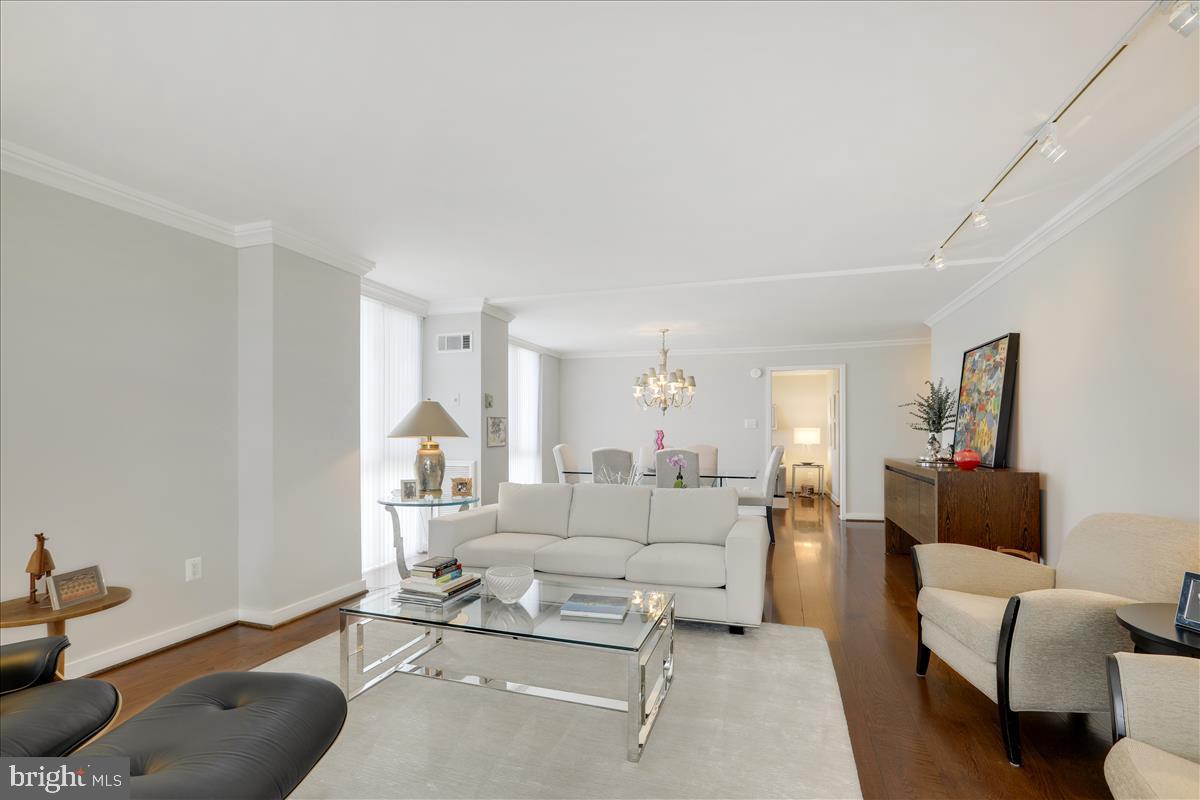 FRIENDSHIP HEIGHTS - Residential