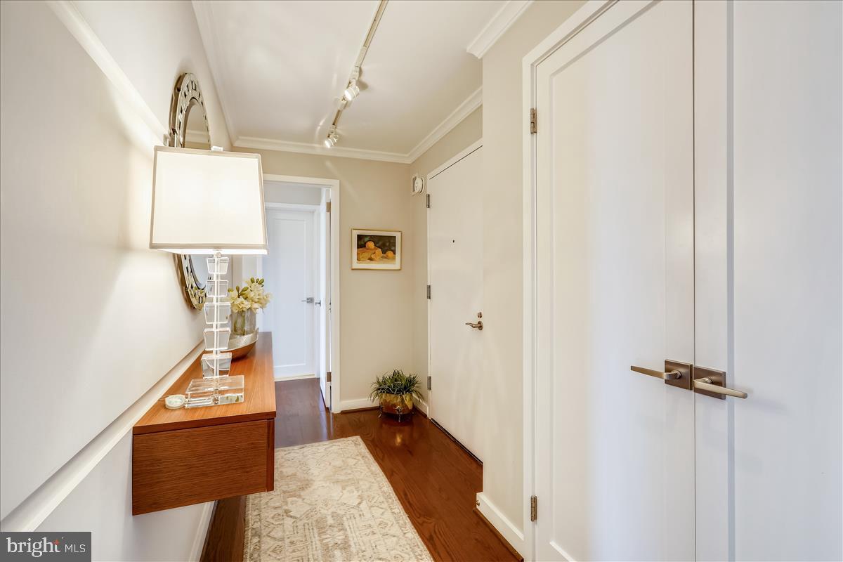 FRIENDSHIP HEIGHTS - Residential