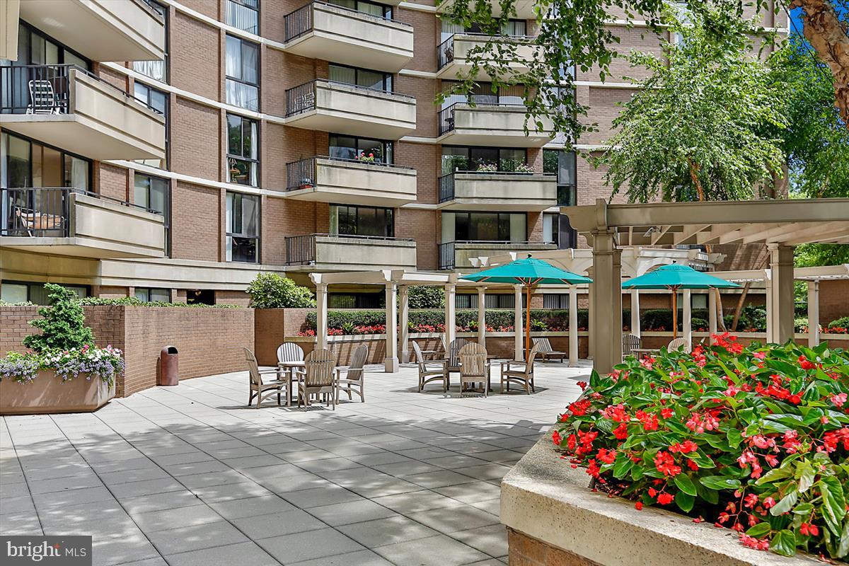 FRIENDSHIP HEIGHTS - Residential