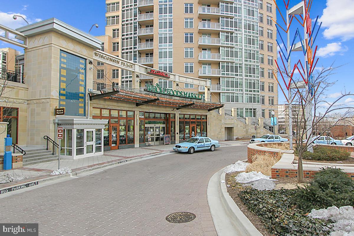 FRIENDSHIP HEIGHTS - Residential