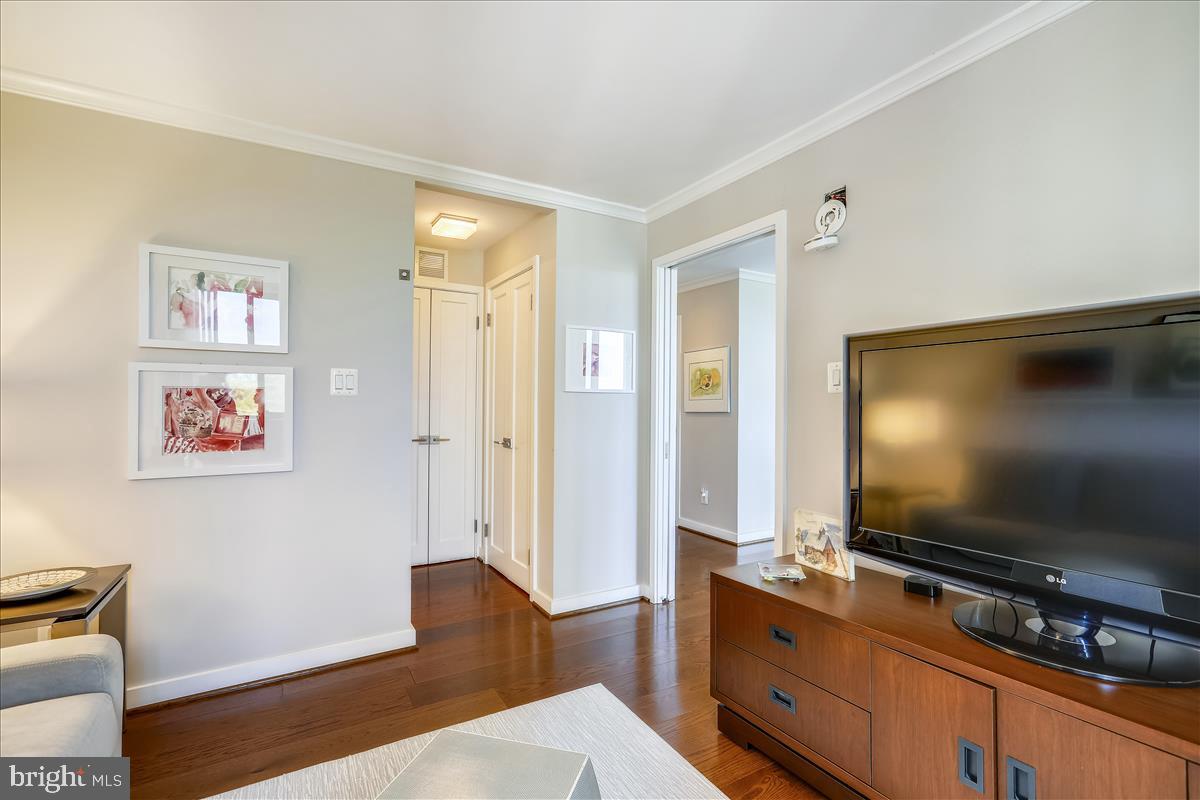 FRIENDSHIP HEIGHTS - Residential