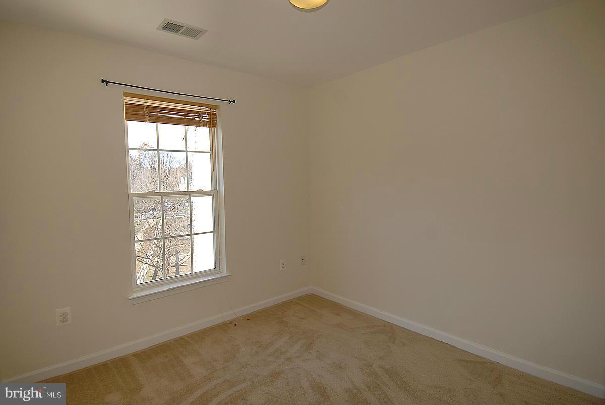 KINGSVIEW RIDGE - Residential Lease