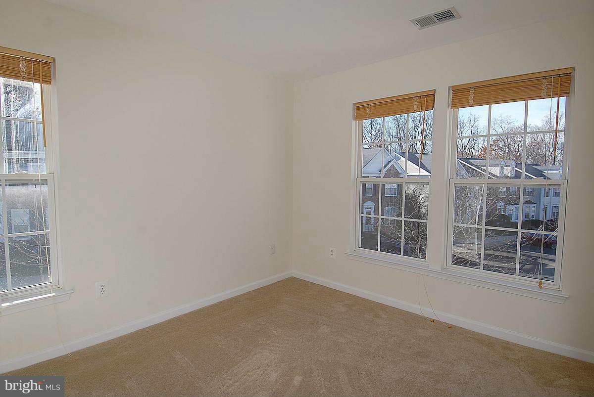 KINGSVIEW RIDGE - Residential Lease