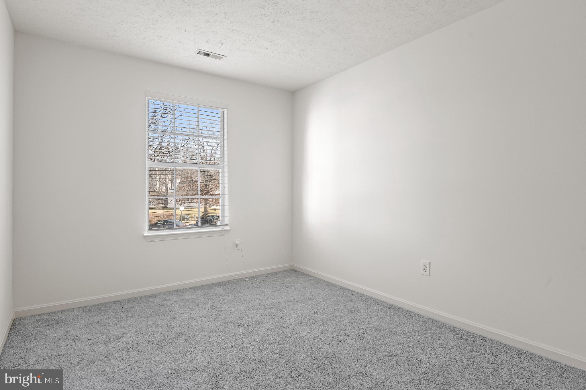 ANNAPOLIS OVERLOOK - Residential