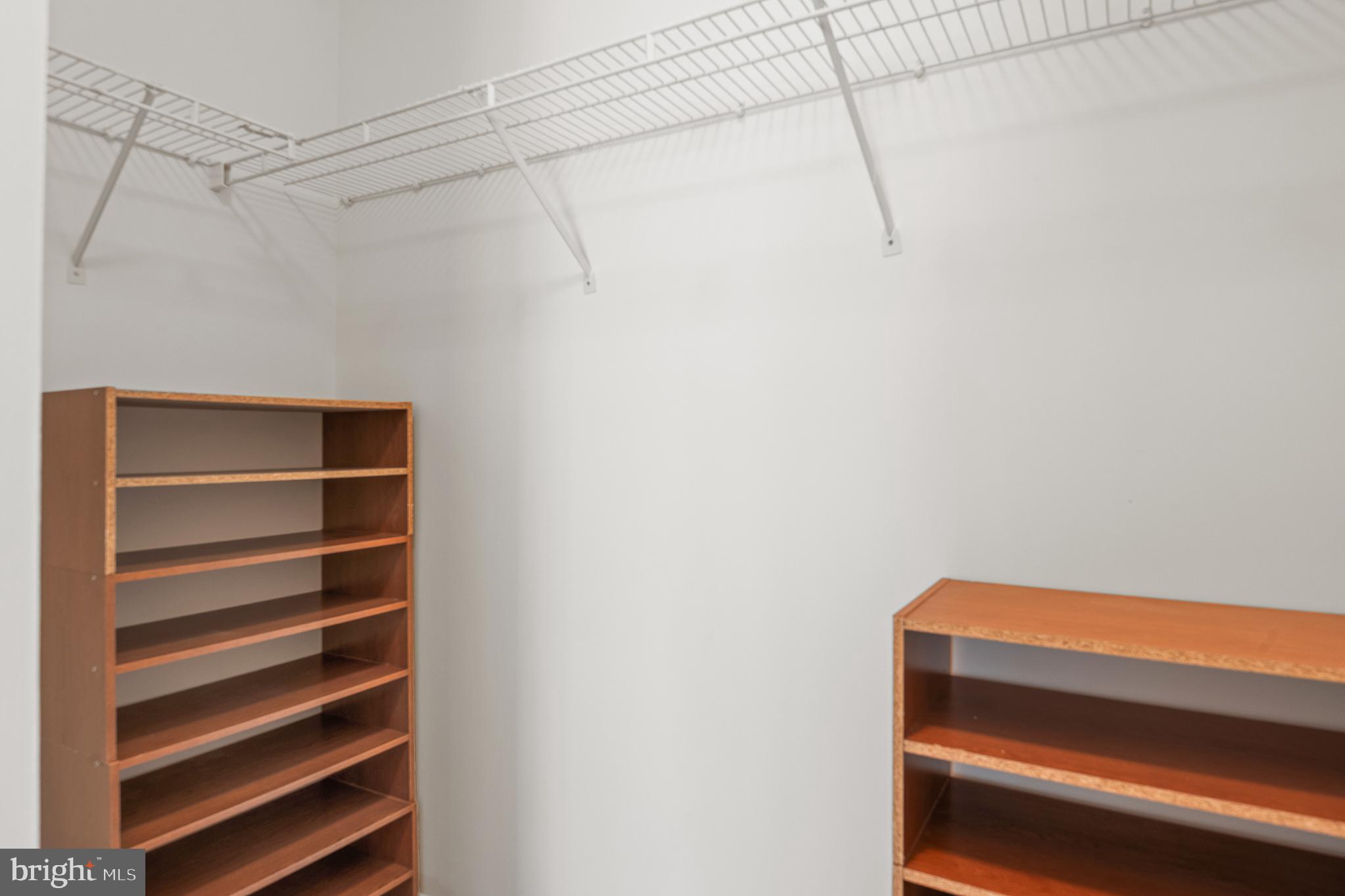 ANNAPOLIS OVERLOOK - Residential