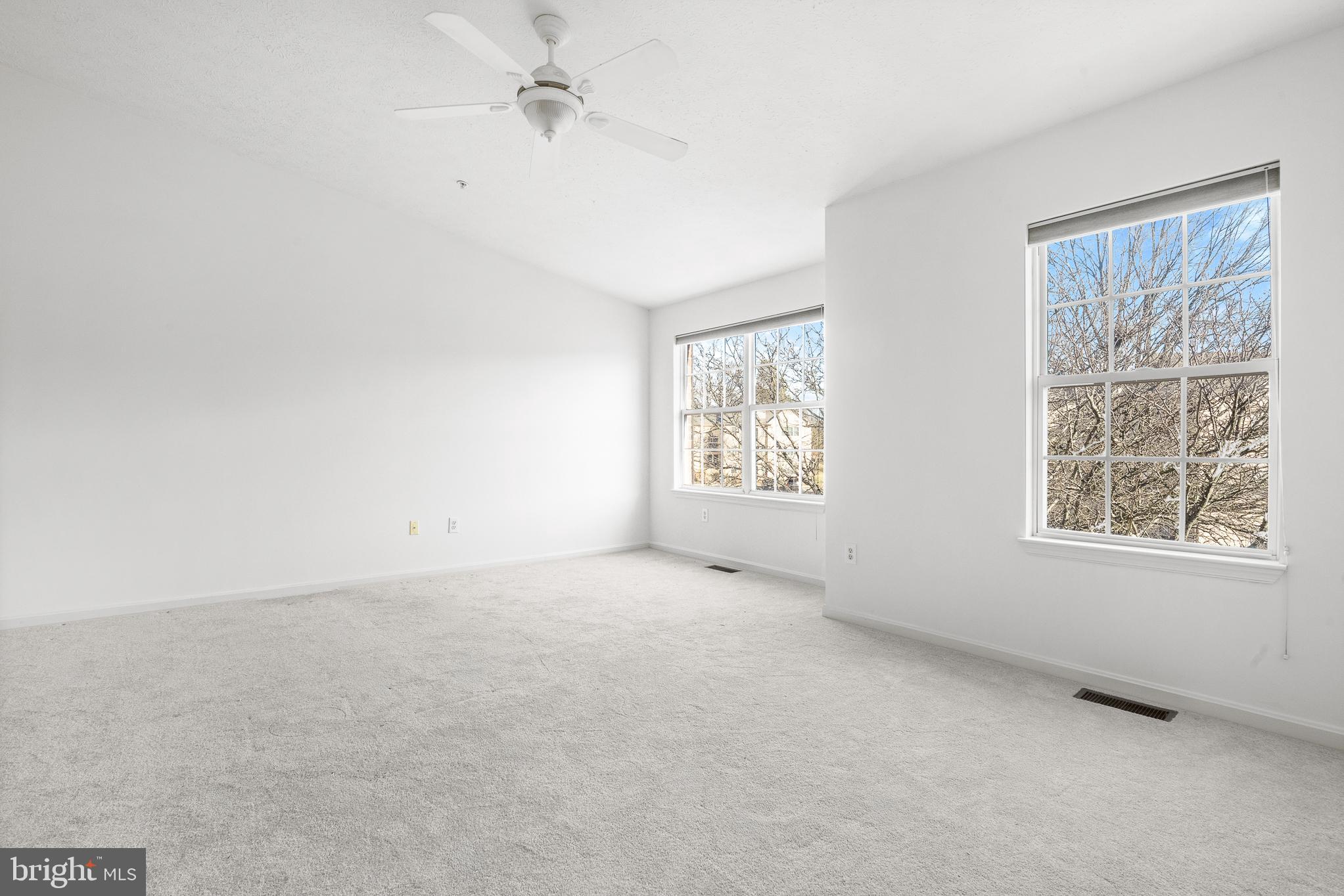 ANNAPOLIS OVERLOOK - Residential