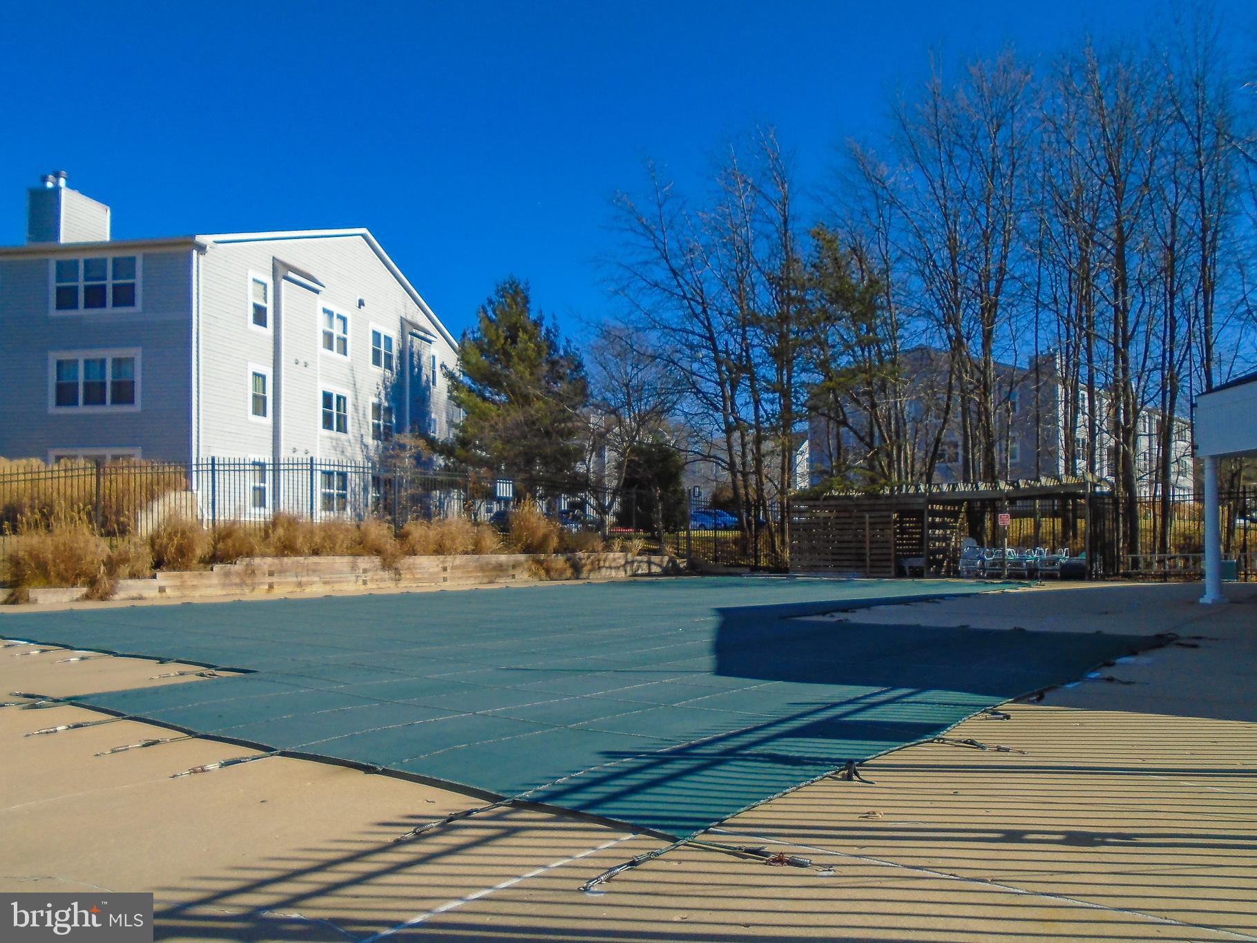 ANNAPOLIS OVERLOOK - Residential