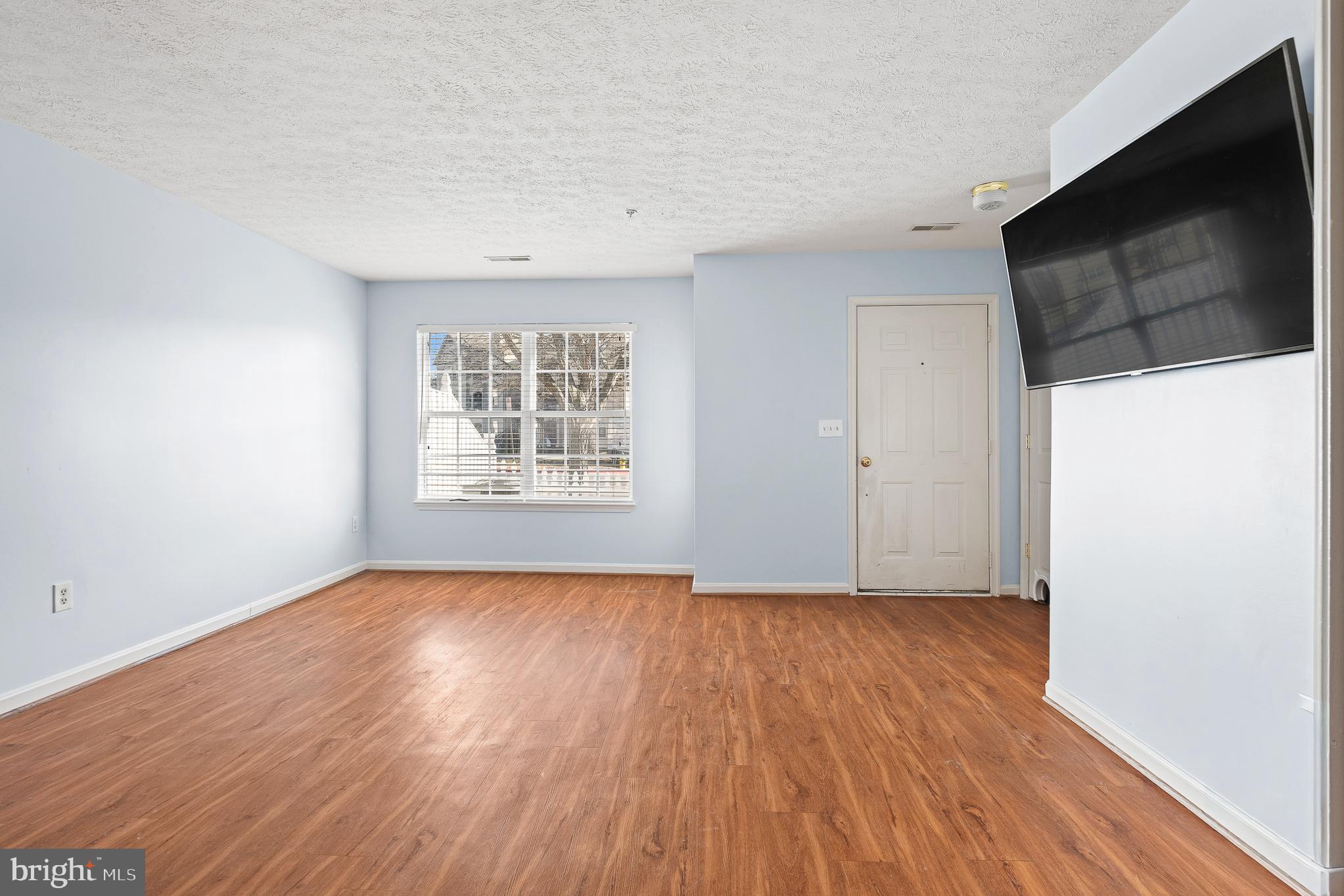 ANNAPOLIS OVERLOOK - Residential