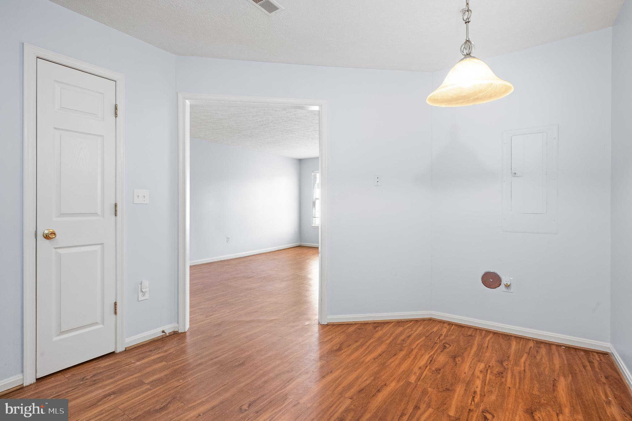 ANNAPOLIS OVERLOOK - Residential