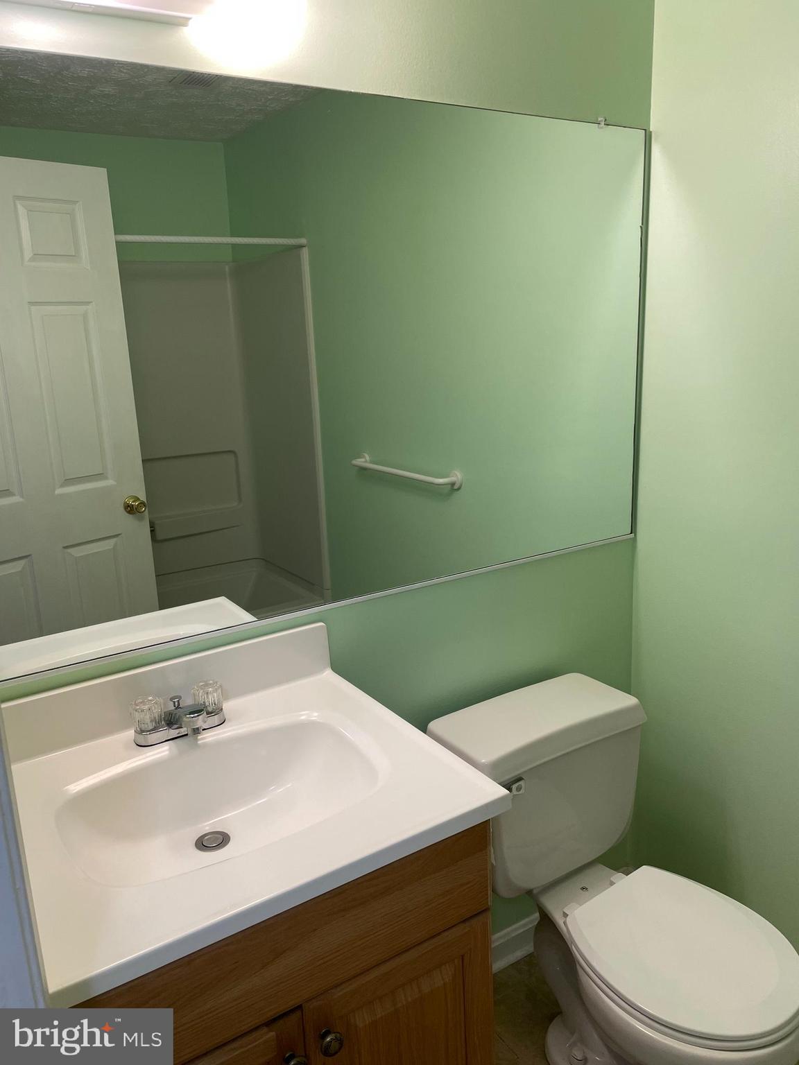 OLD FARM STATION - Residential Lease