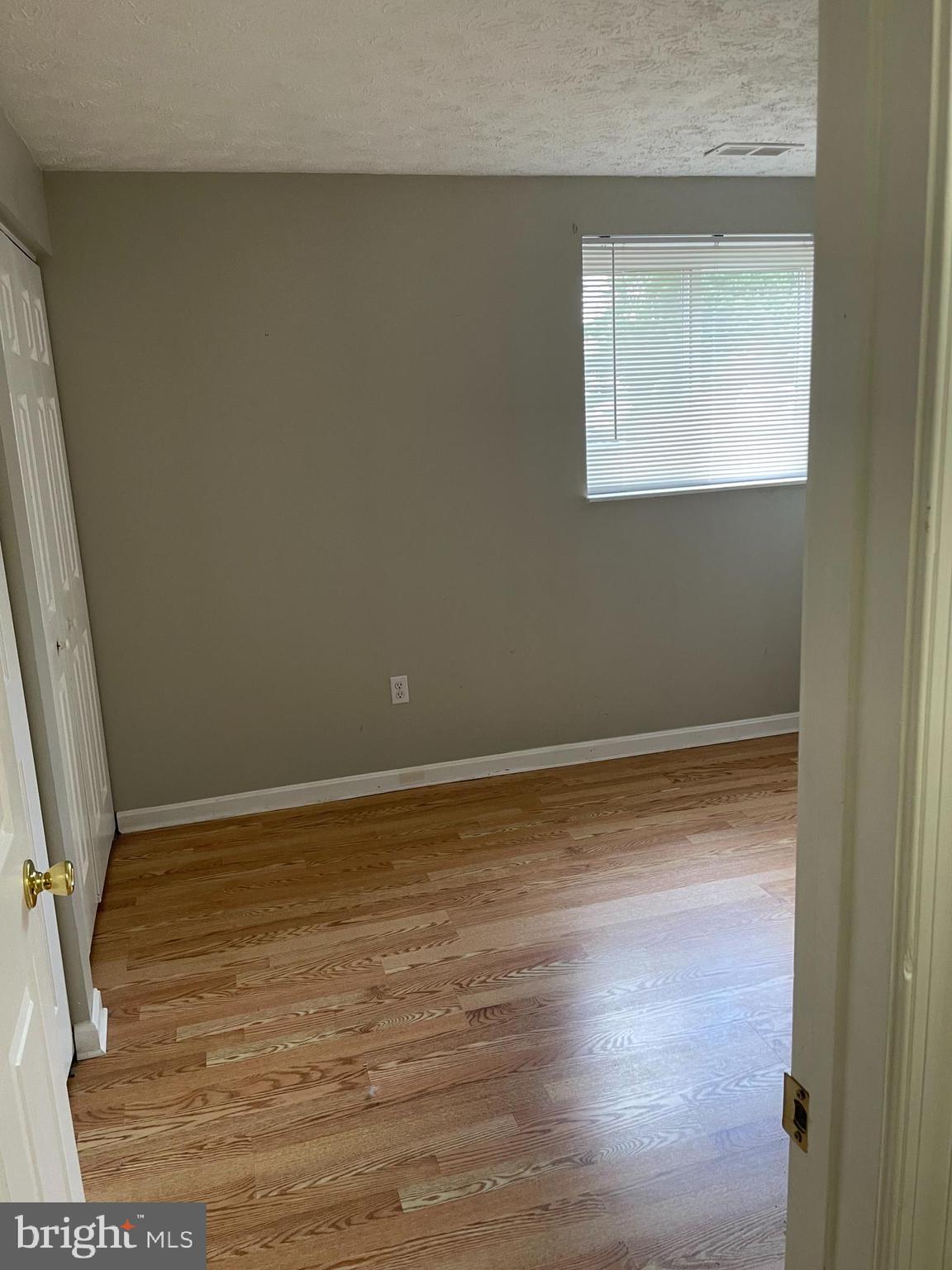 OLD FARM STATION - Residential Lease