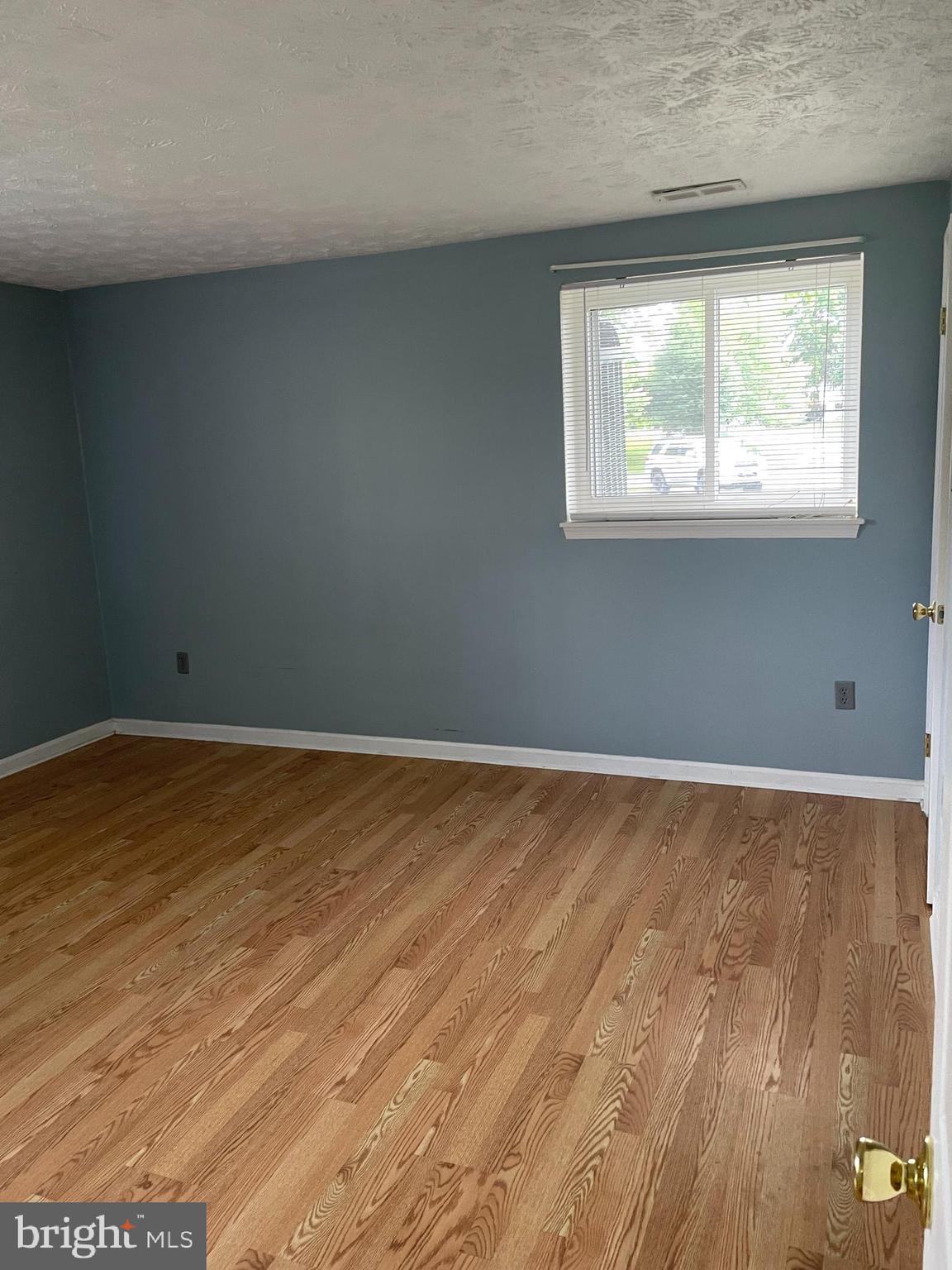 OLD FARM STATION - Residential Lease