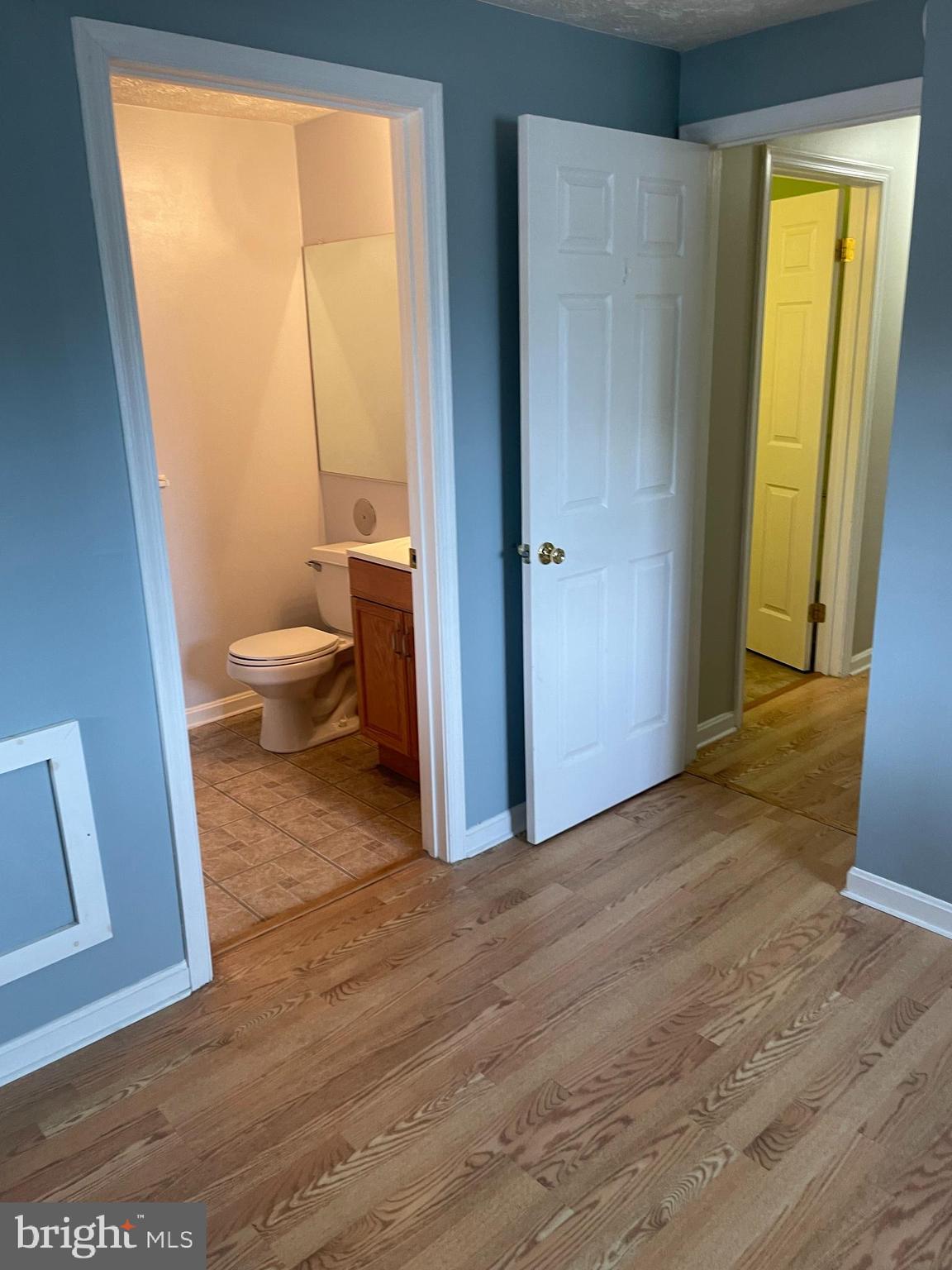 OLD FARM STATION - Residential Lease