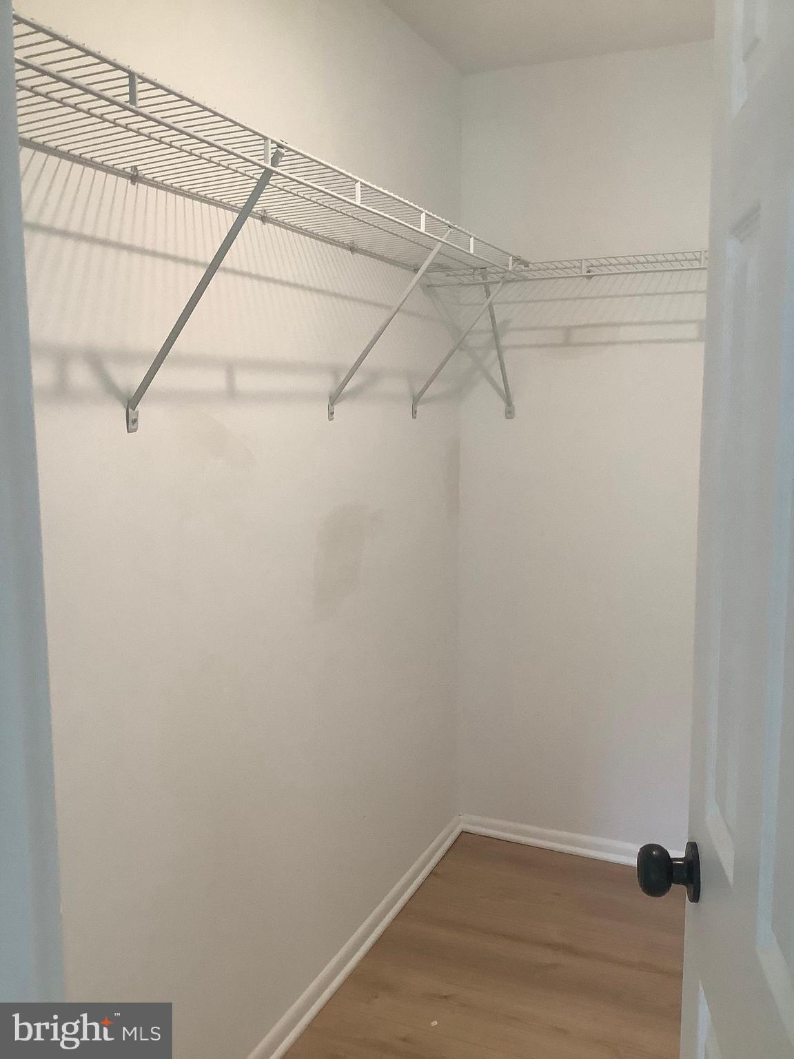 LAUREL OAKS CONDO - Residential Lease