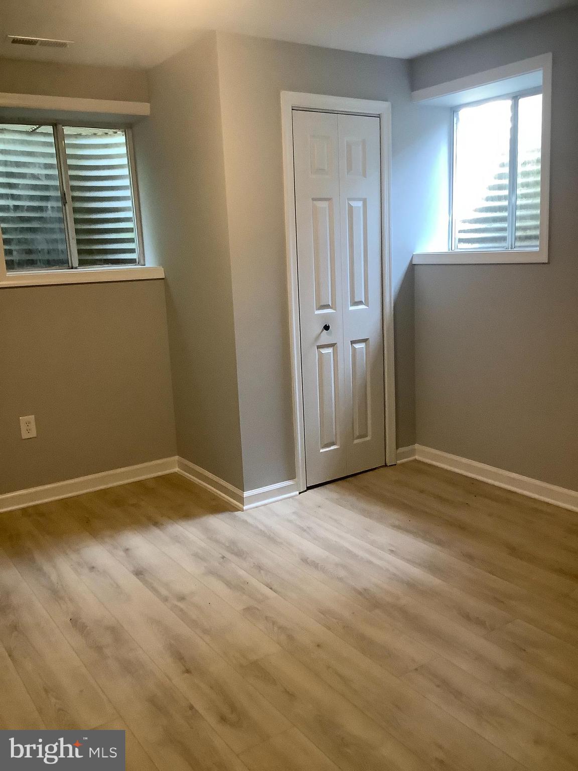 LAUREL OAKS CONDO - Residential Lease