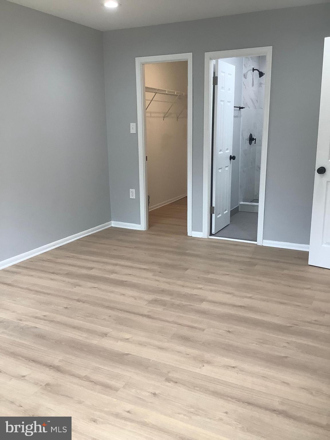 LAUREL OAKS CONDO - Residential Lease