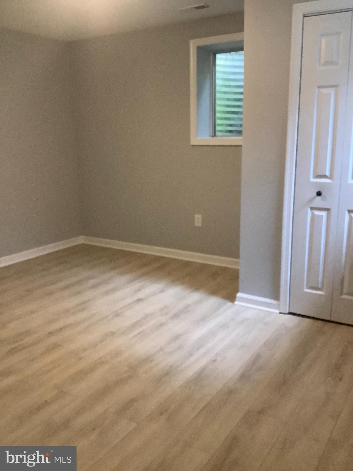 LAUREL OAKS CONDO - Residential Lease