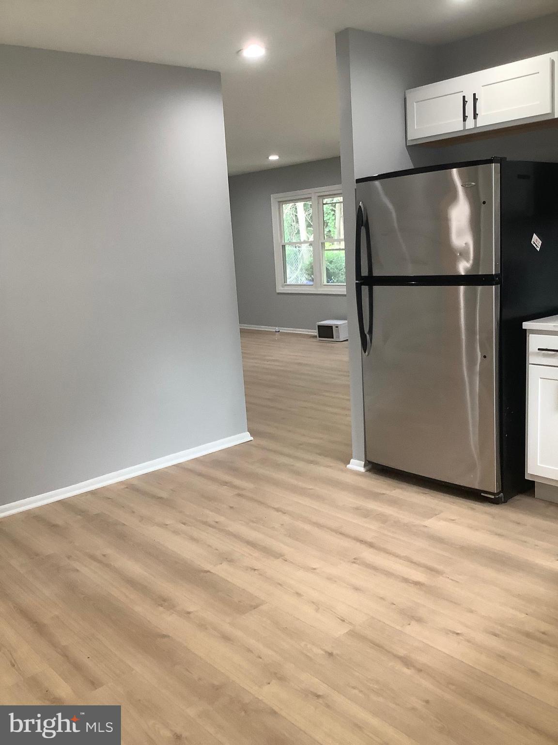 LAUREL OAKS CONDO - Residential Lease