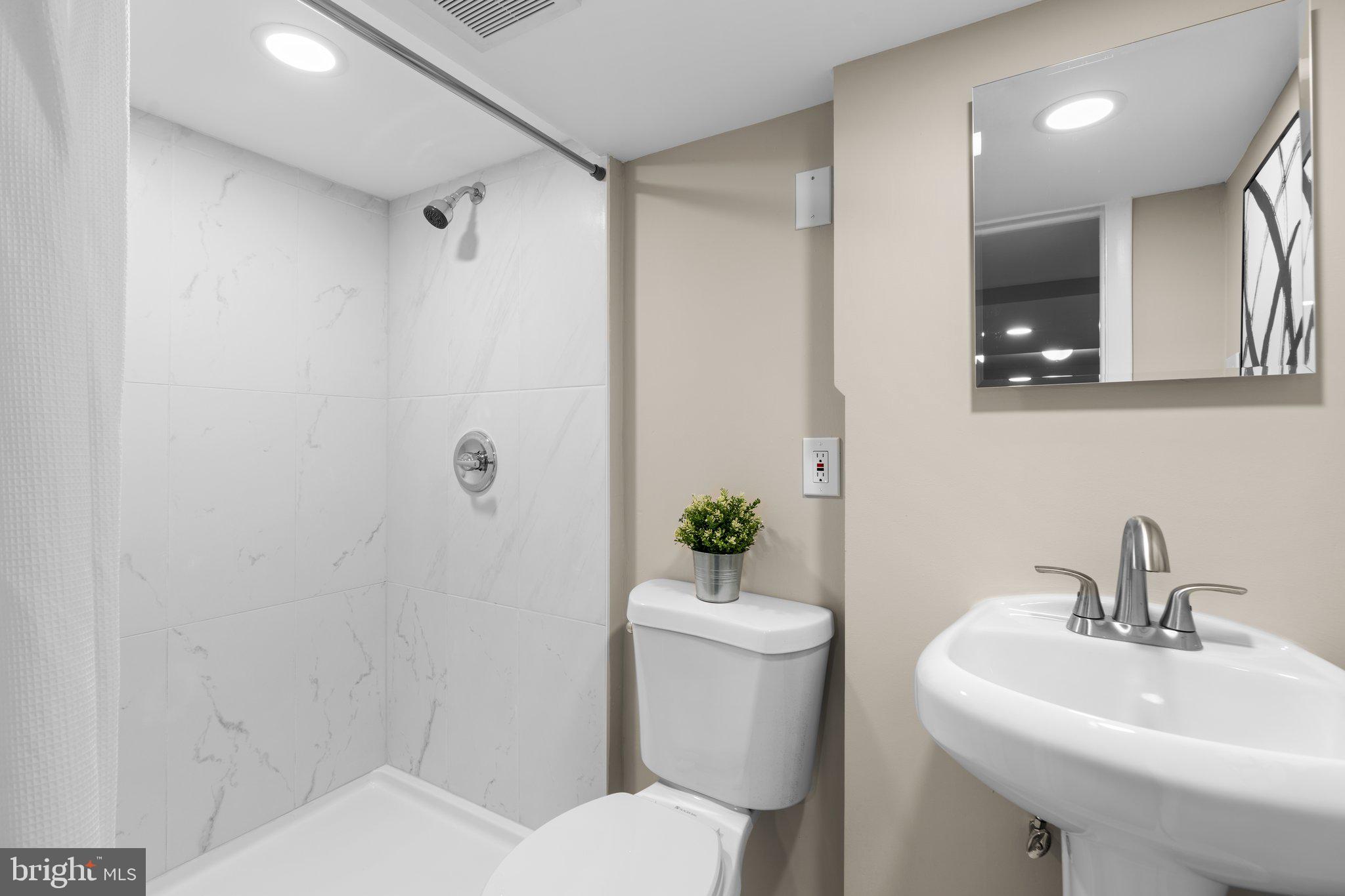 OAKVIEW - Residential