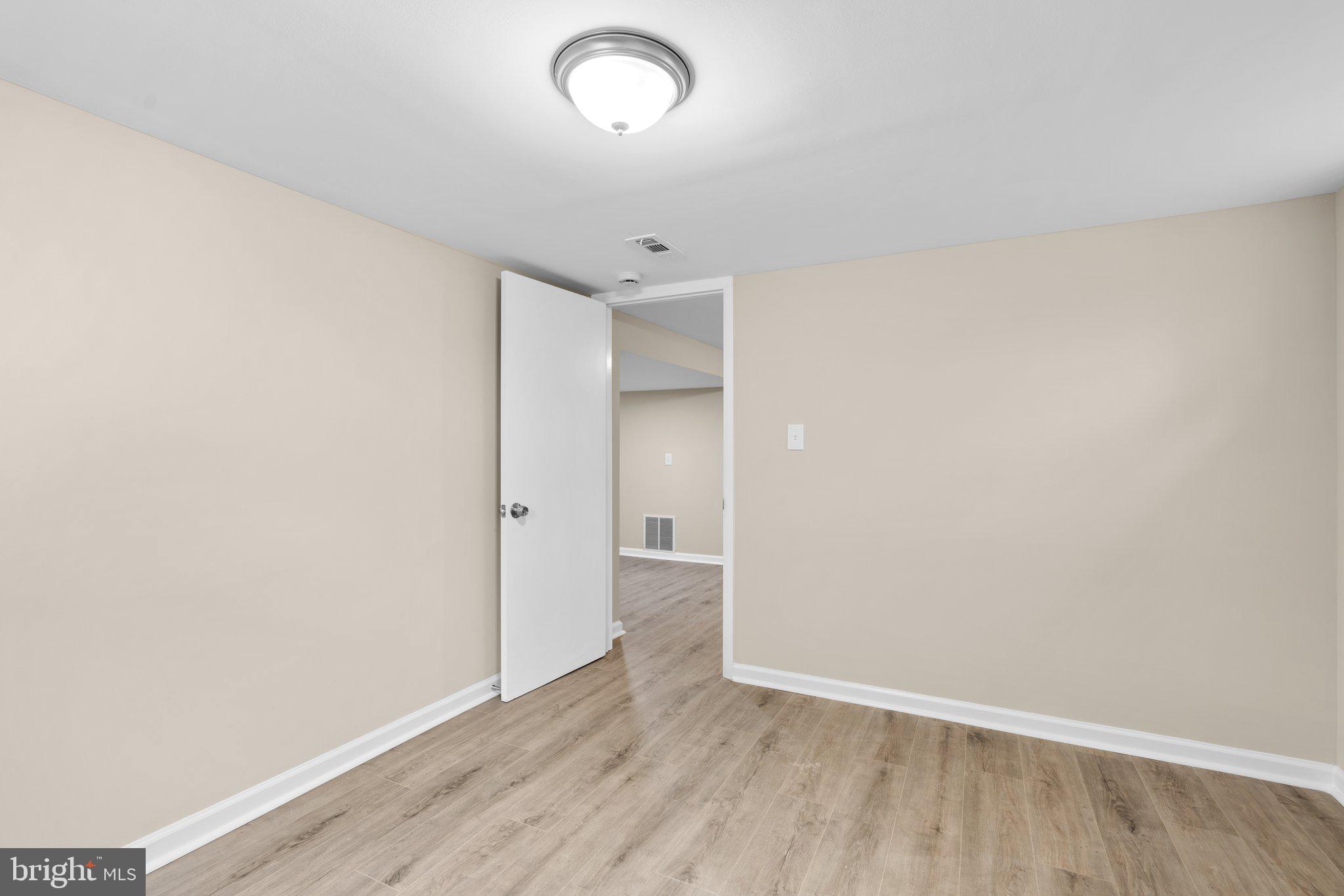 OAKVIEW - Residential