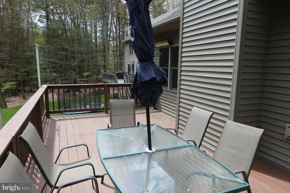 TREASURE LAKE - Residential