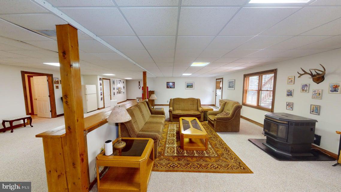 TREASURE LAKE - Residential