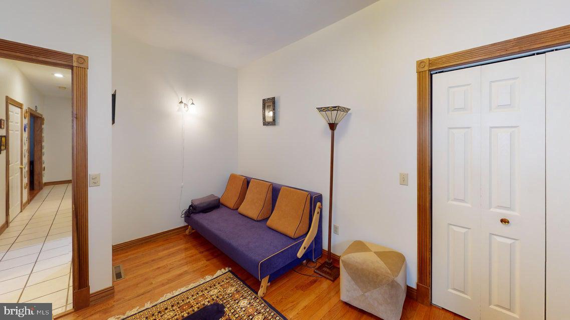 TREASURE LAKE - Residential