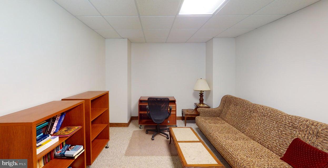 TREASURE LAKE - Residential