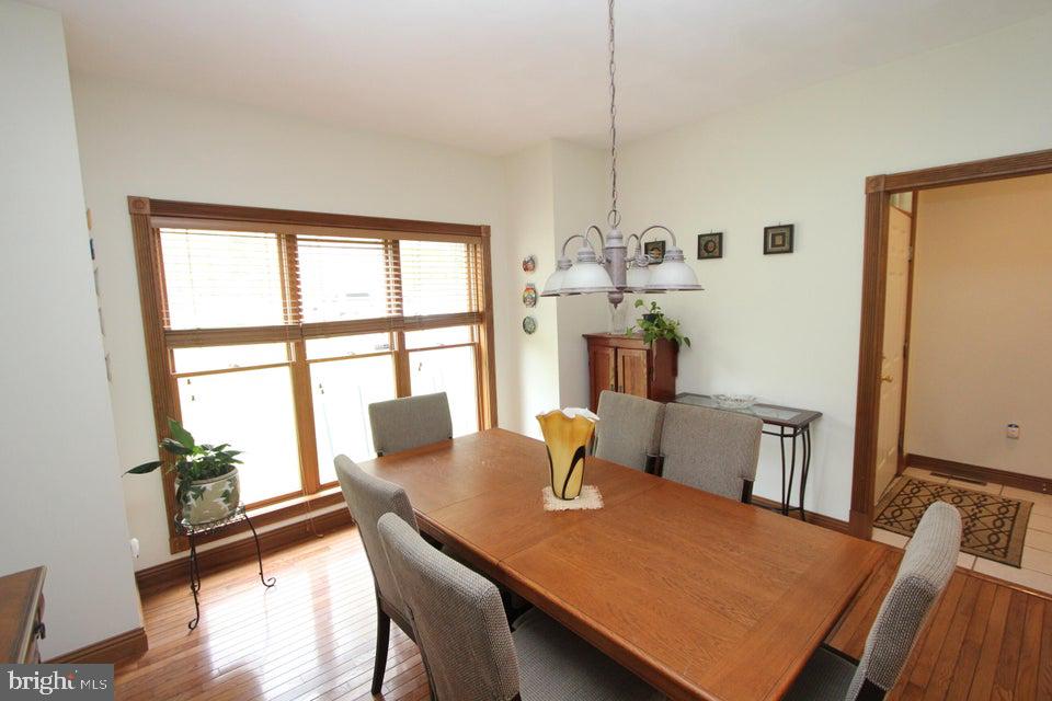 TREASURE LAKE - Residential