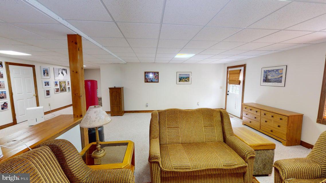 TREASURE LAKE - Residential