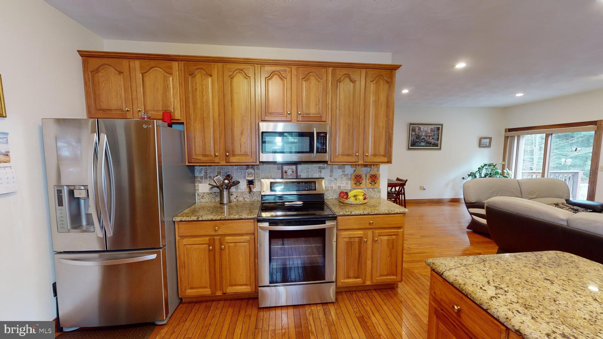 TREASURE LAKE - Residential