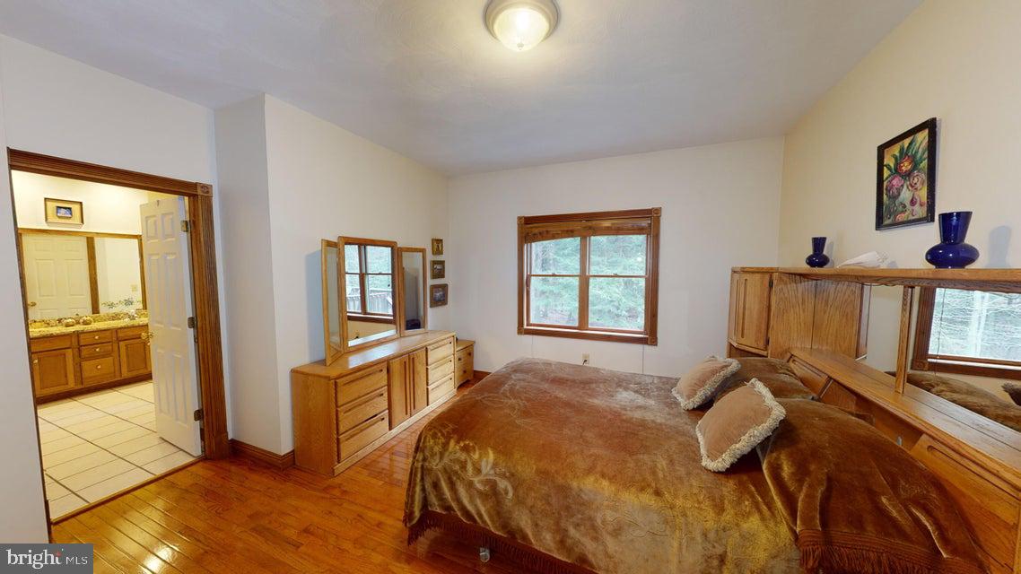 TREASURE LAKE - Residential