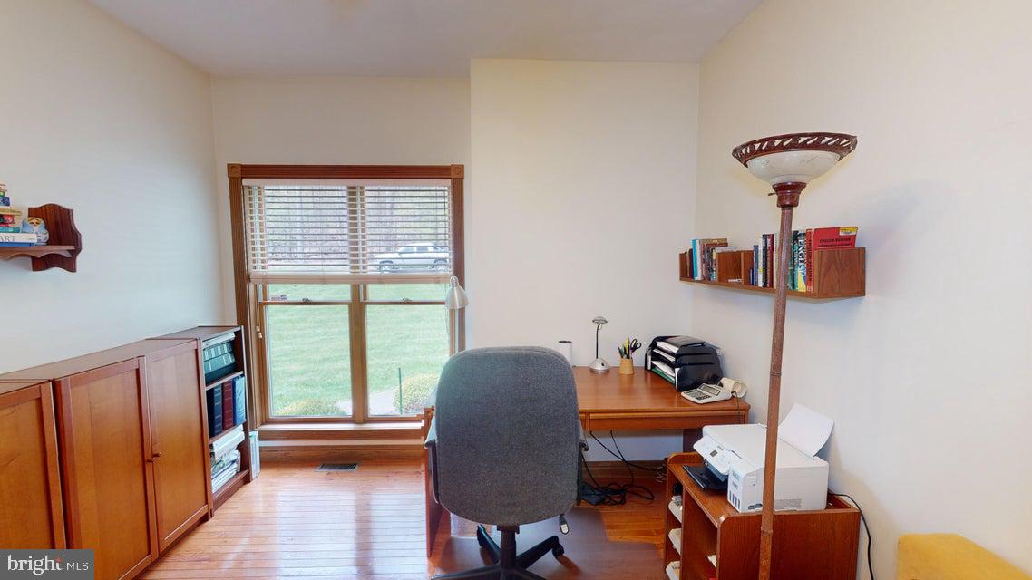 TREASURE LAKE - Residential