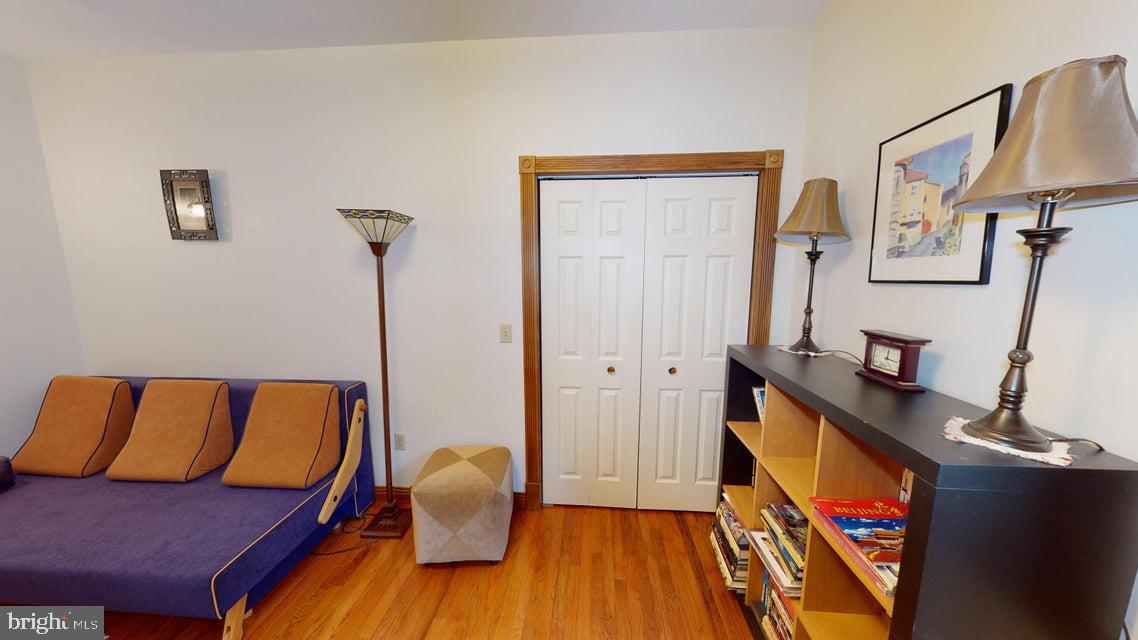 TREASURE LAKE - Residential