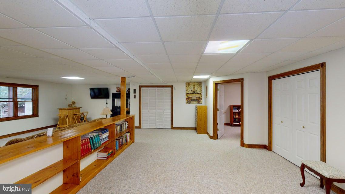 TREASURE LAKE - Residential