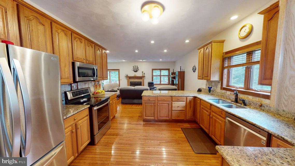 TREASURE LAKE - Residential