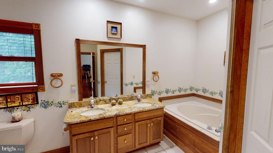 TREASURE LAKE - Residential