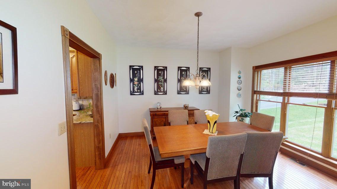 TREASURE LAKE - Residential