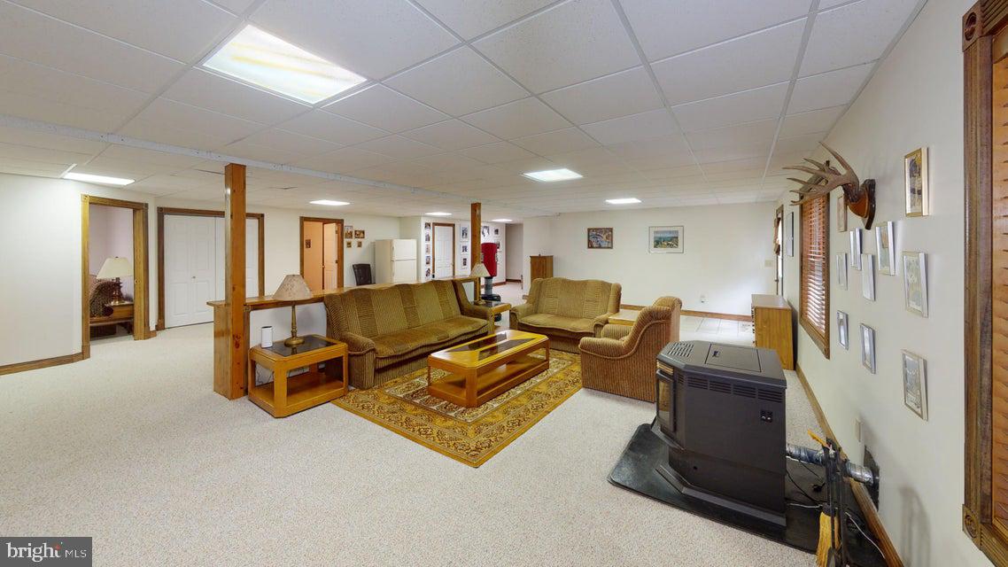 TREASURE LAKE - Residential