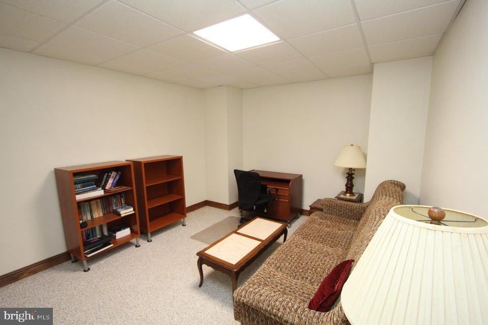 TREASURE LAKE - Residential