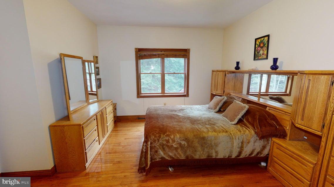 TREASURE LAKE - Residential