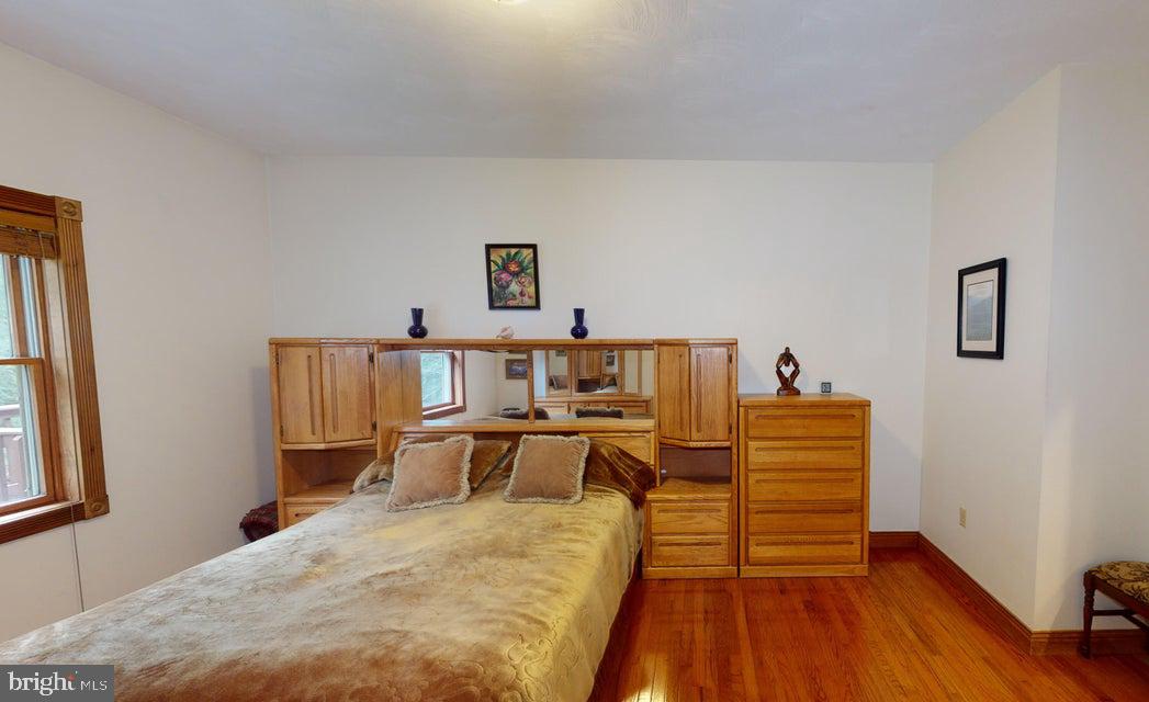 TREASURE LAKE - Residential