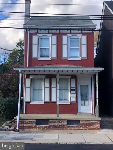 Photo of 1016 E Hector Street, CONSHOHOCKEN, PA 19428 (MLS # PAMC2169608)