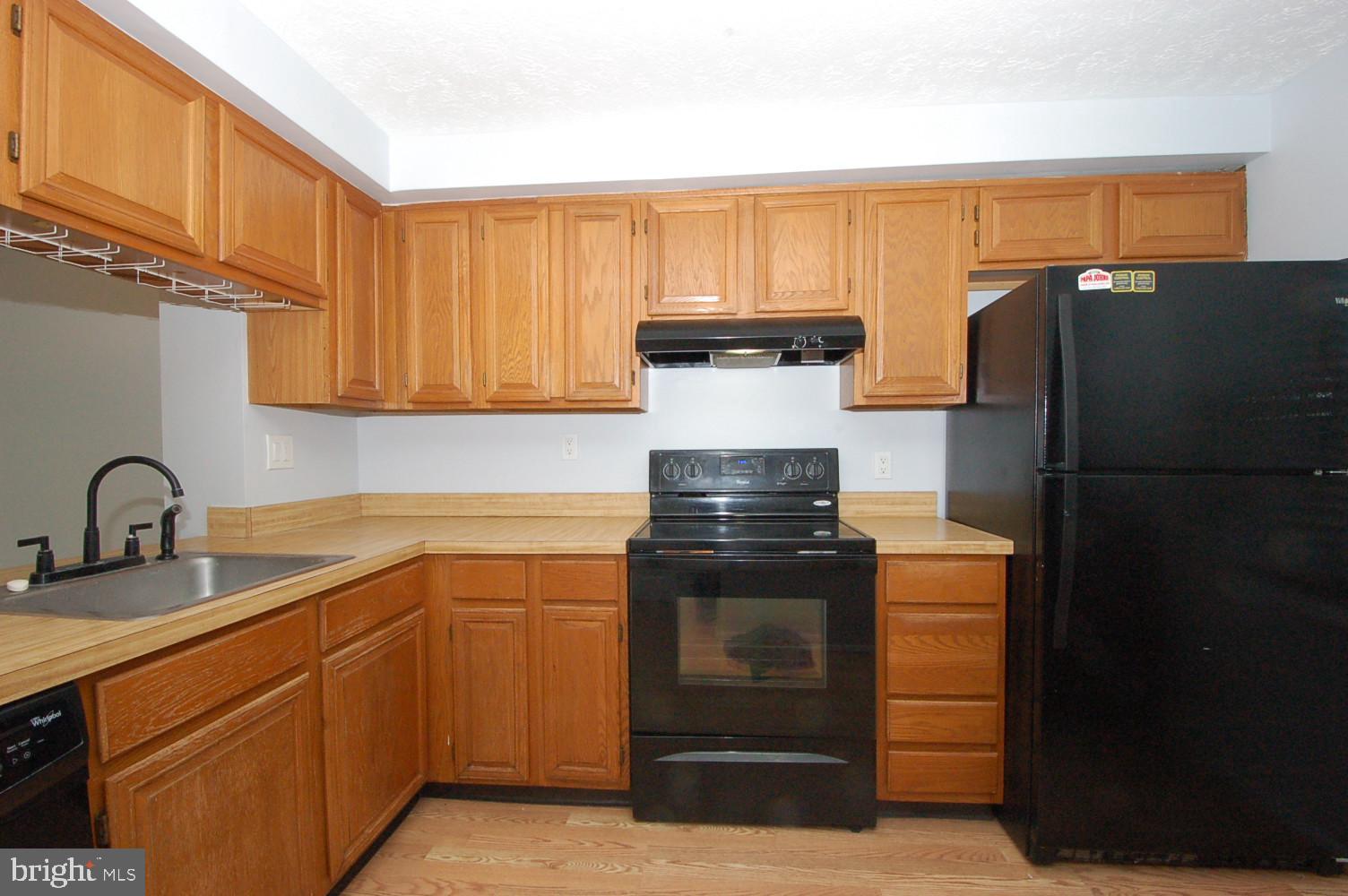 GUNNERS LAKE VILLAGE - Residential