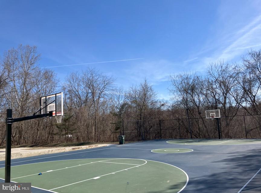 GUNNERS LAKE VILLAGE - Residential