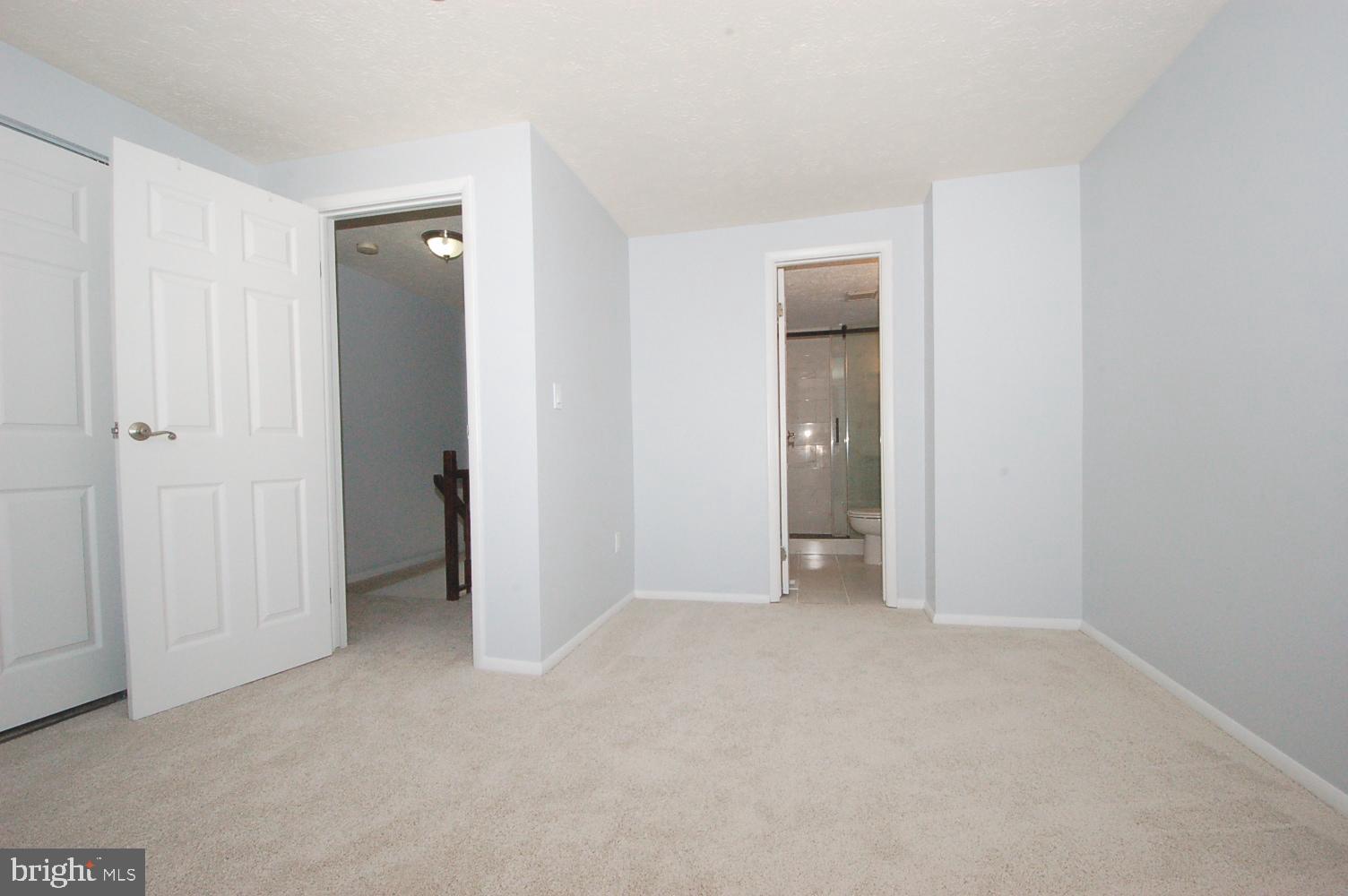 GUNNERS LAKE VILLAGE - Residential