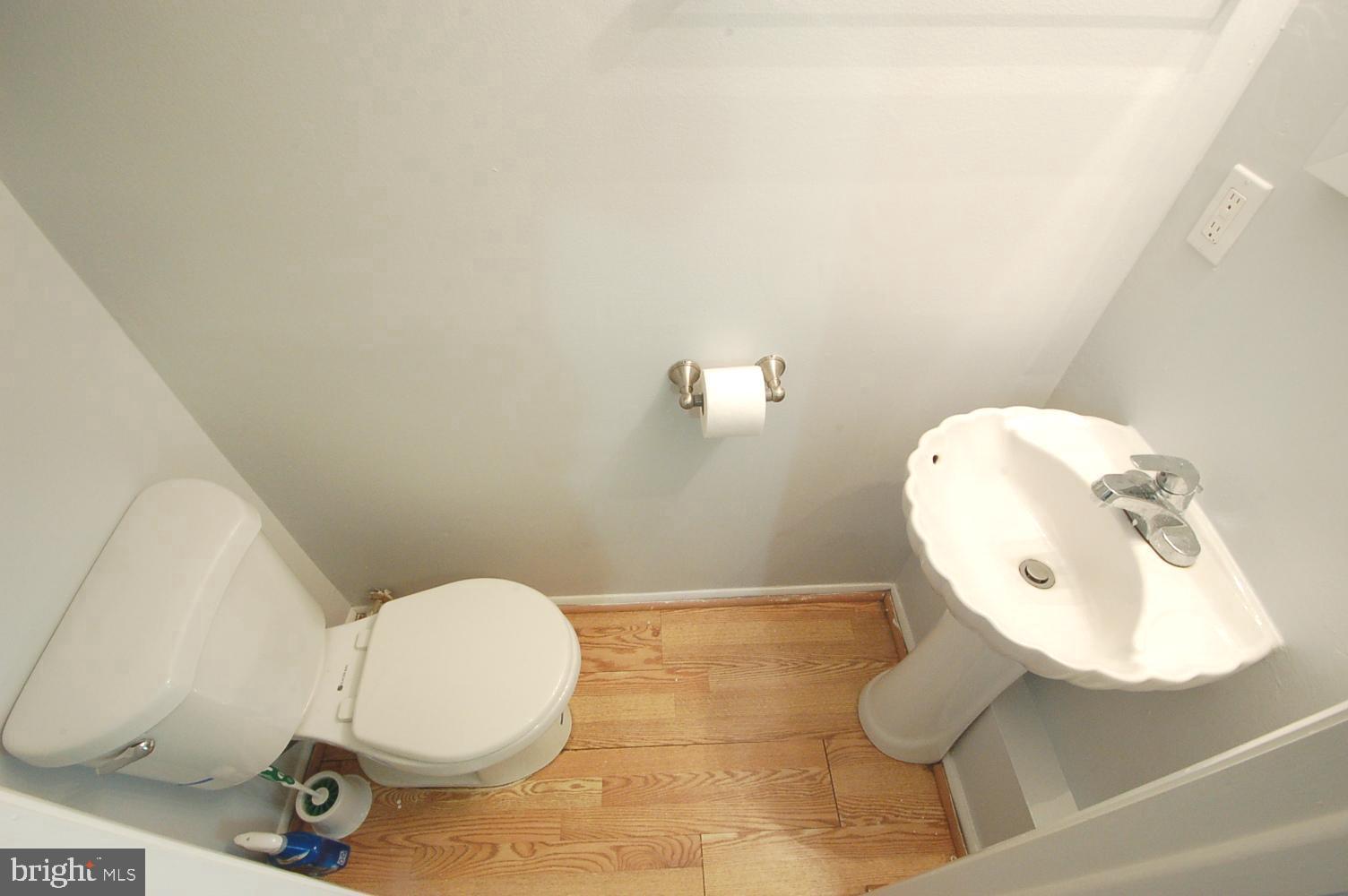 GUNNERS LAKE VILLAGE - Residential