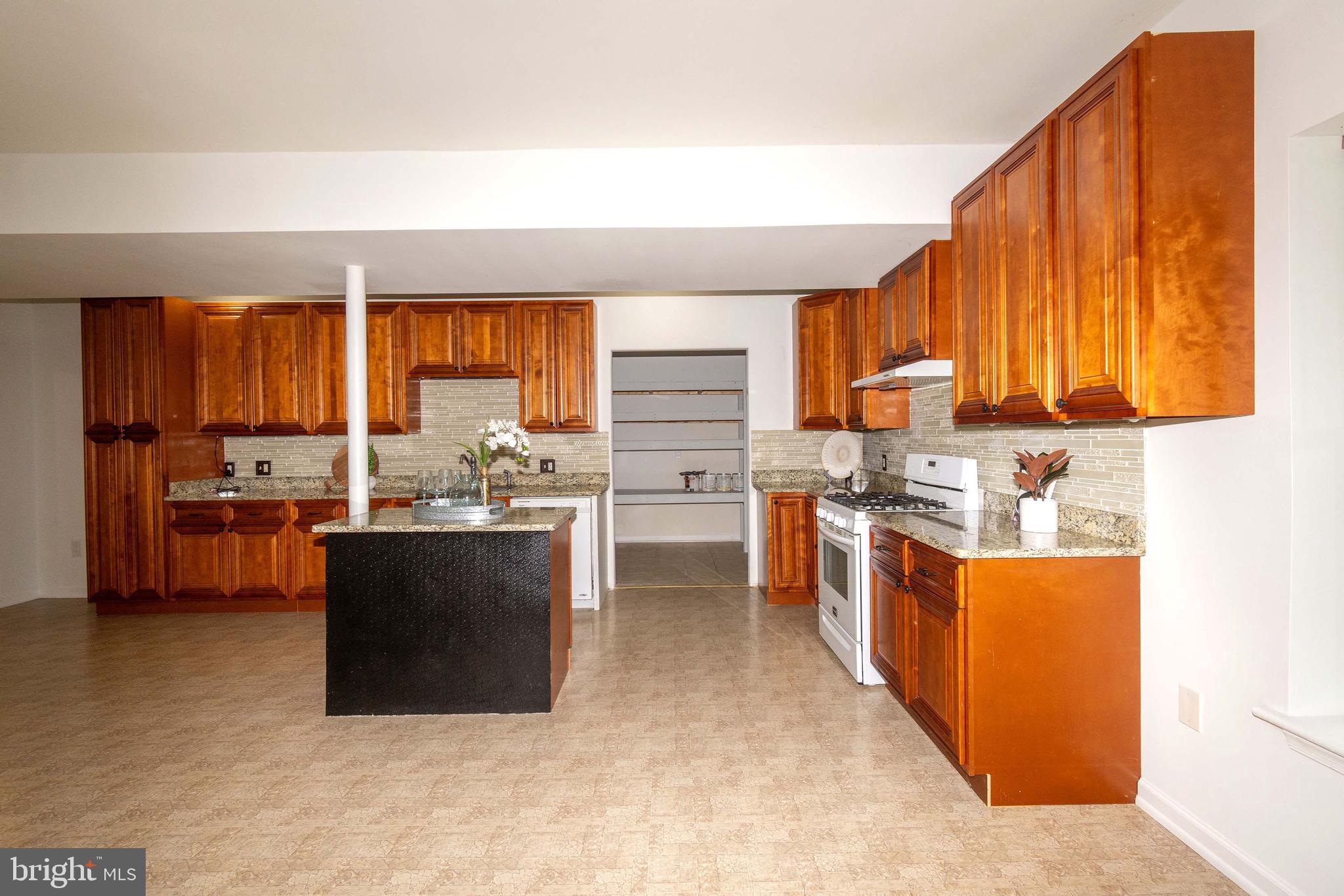 WYNDEMERE - Residential