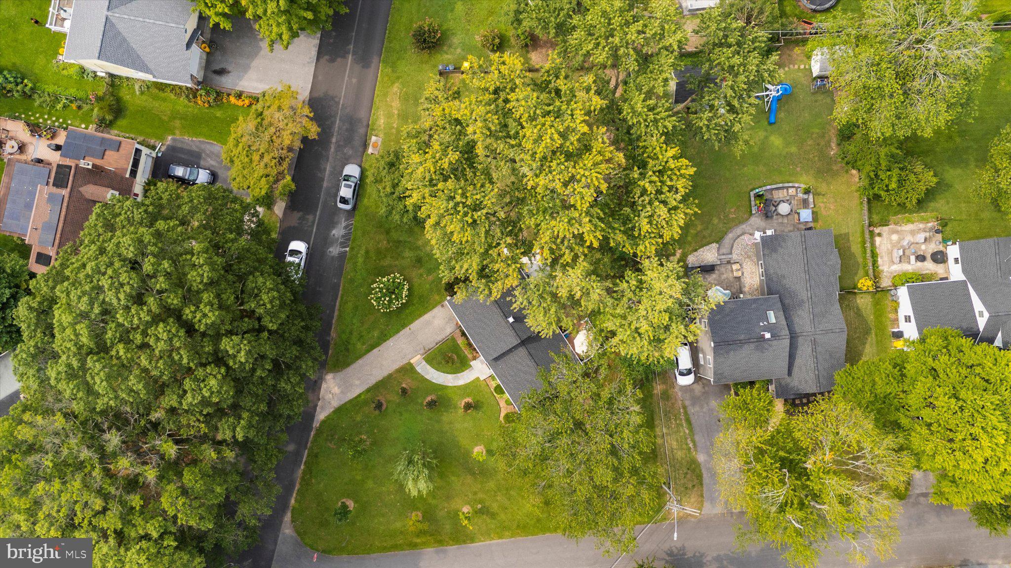 200 HOLLYBERRY ROAD