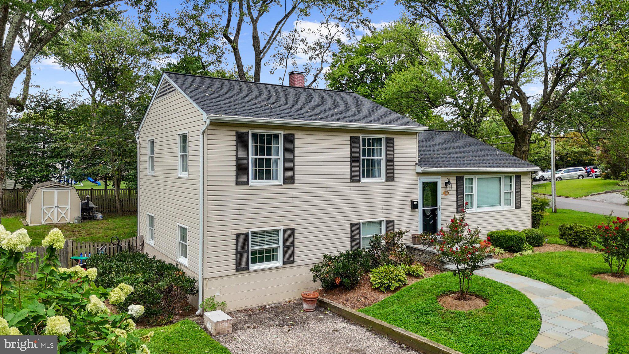 200 HOLLYBERRY ROAD